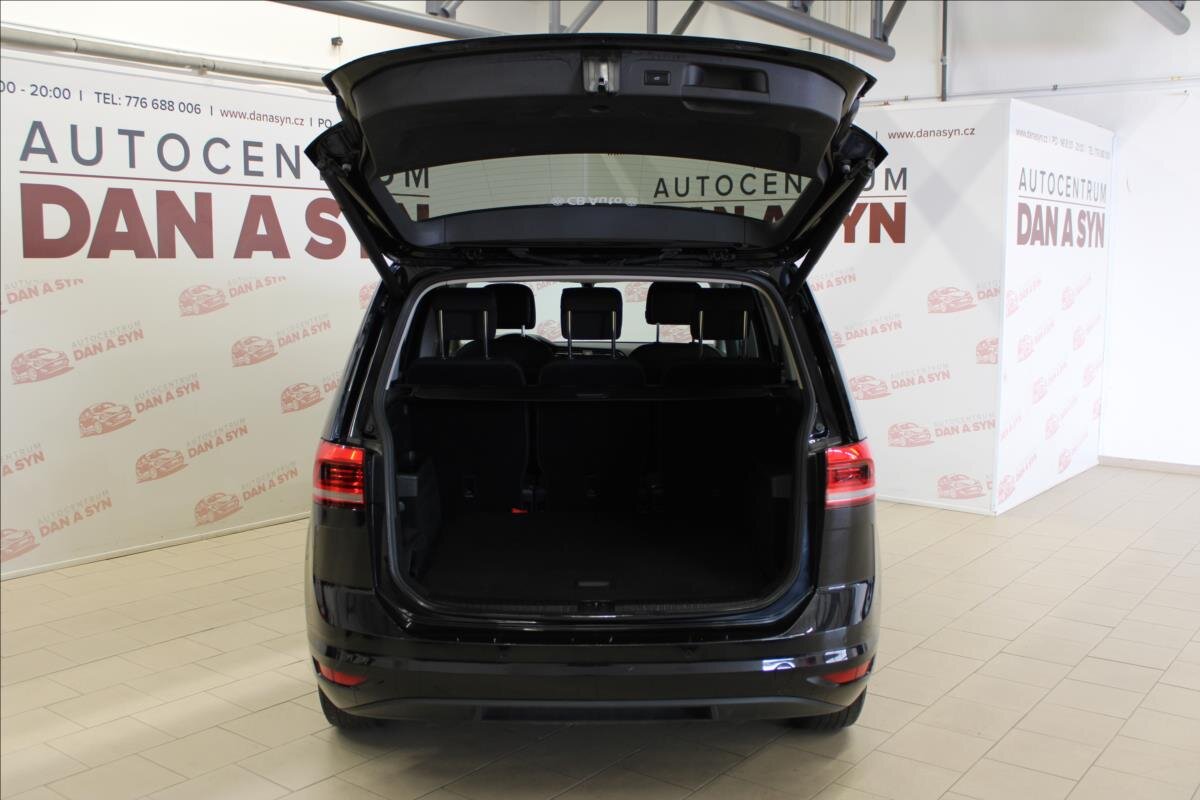 Volkswagen Touran Kombi 1,5 l 110 kw