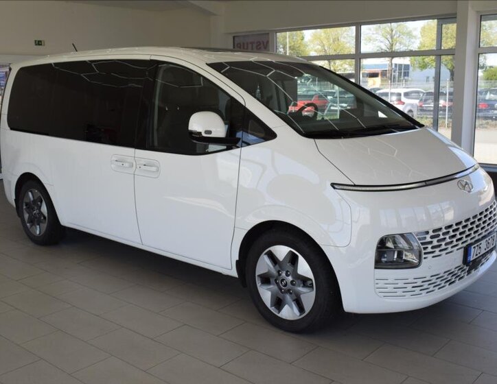 Hyundai Staria MPV 2,2 l 130 kw