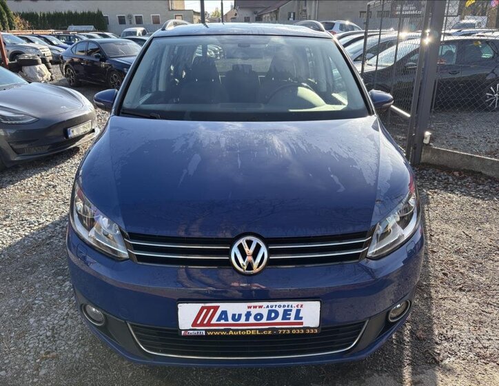 Volkswagen Touran 11