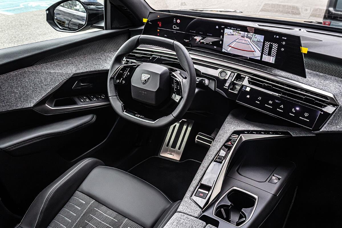 Peugeot 3008 SUV / Terénní 1,2 l 107 kw