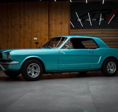Ford Mustang 1