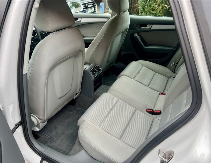 Audi A4 Kombi 2,0 l 100 kw