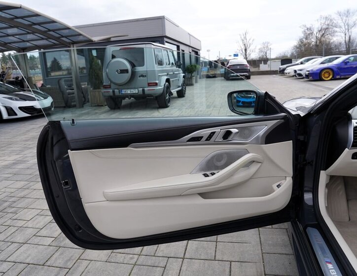 BMW Řada 8 Kabriolet 4,4 l 390 kw