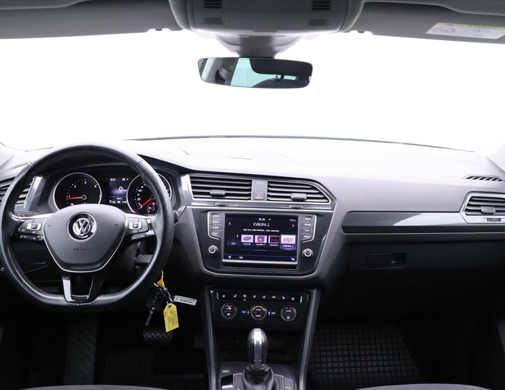 Volkswagen Tiguan 24