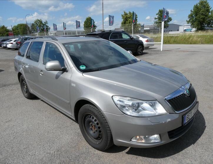 Škoda Octavia 1