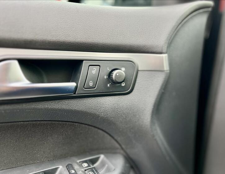 Volkswagen Touran 36