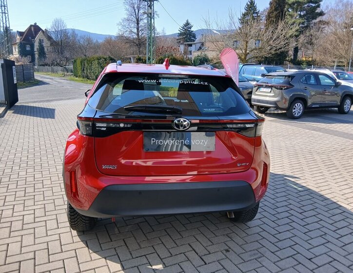 Toyota Yaris Cross SUV / Terénní 1,5 l 68 kw