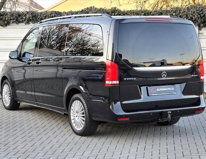 Mercedes-Benz Třídy V Kombi 2,1 l 140 kw
