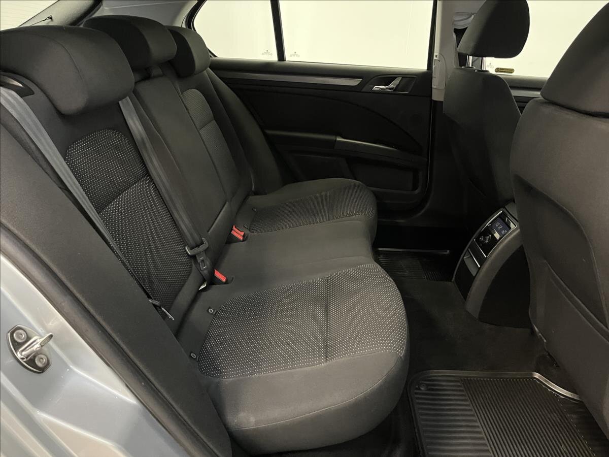 Škoda Superb Liftback 2,0 l 103 kw