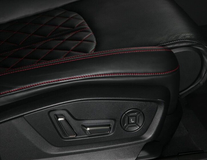 Audi SQ8 SUV 4,0 l 373 kw