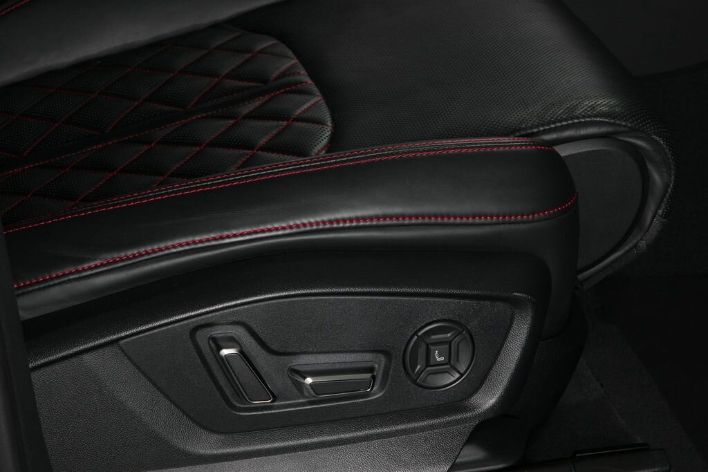 Audi SQ8 SUV 4,0 l 373 kw