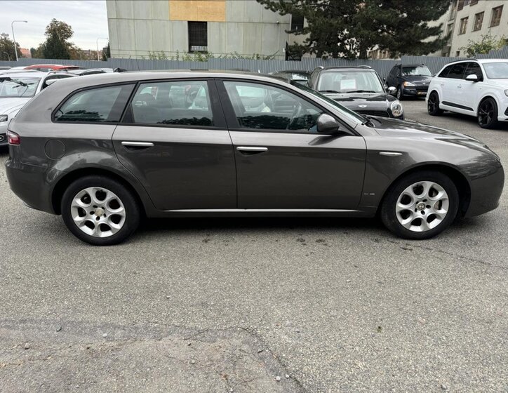 Alfa Romeo 159 Kombi 1,9 l 110 kw
