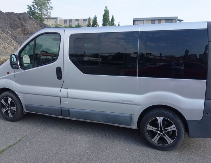 Renault Trafic 6