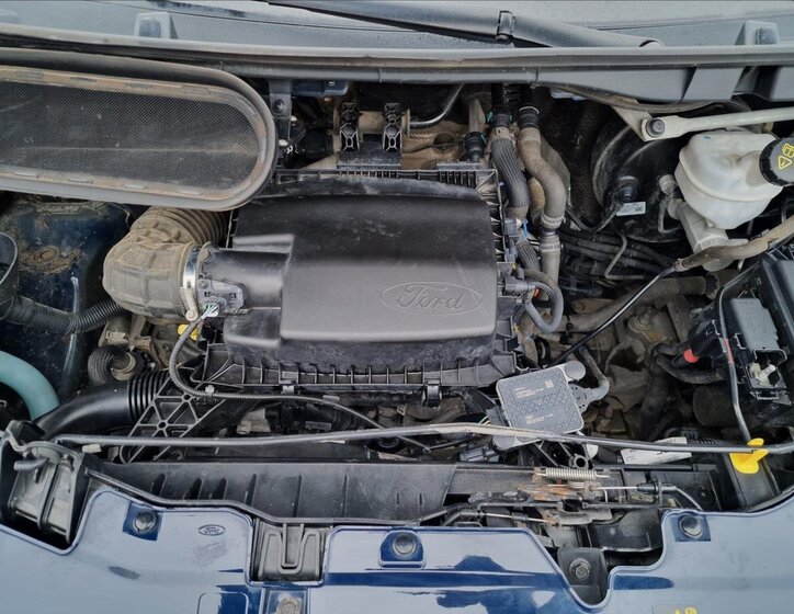 Ford Transit Kombi 2,0 l 96 kw