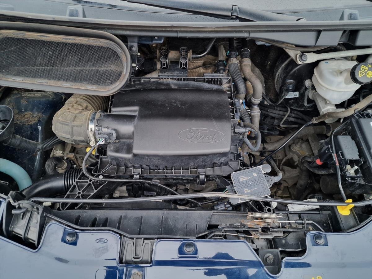 Ford Transit Kombi 2,0 l 96 kw