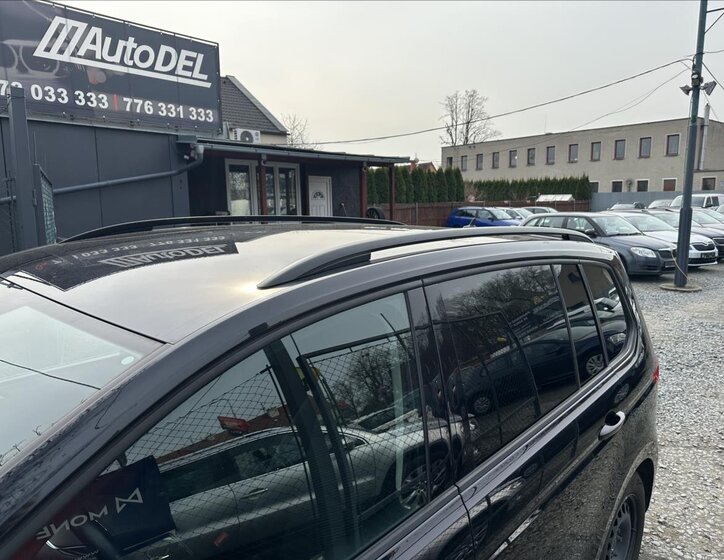 Volkswagen Touran MPV 1,2 l 81 kw