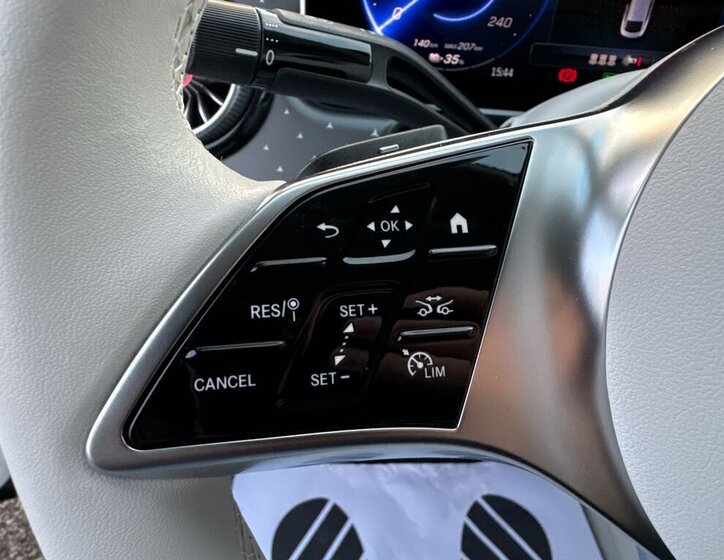 Mercedes-Benz EQE 19