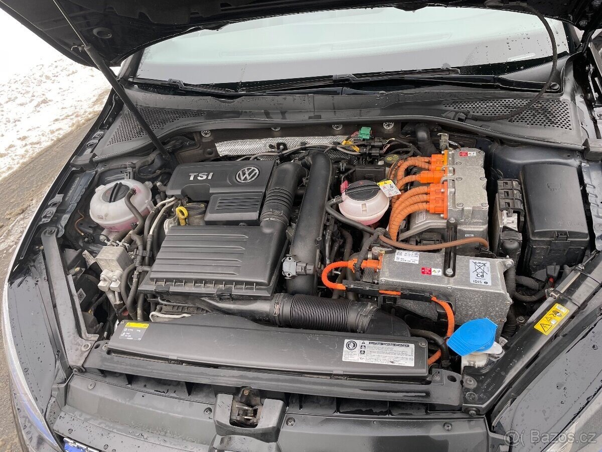 Volkswagen Golf Hatchback 0,0 110 kw