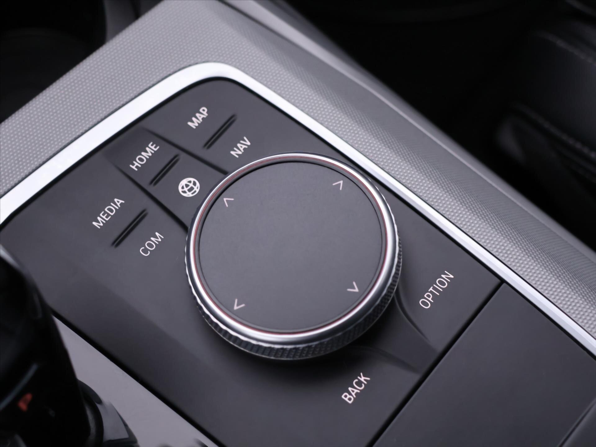 BMW Řada 3 Sedan / Limuzína 2,0 l 140 kw