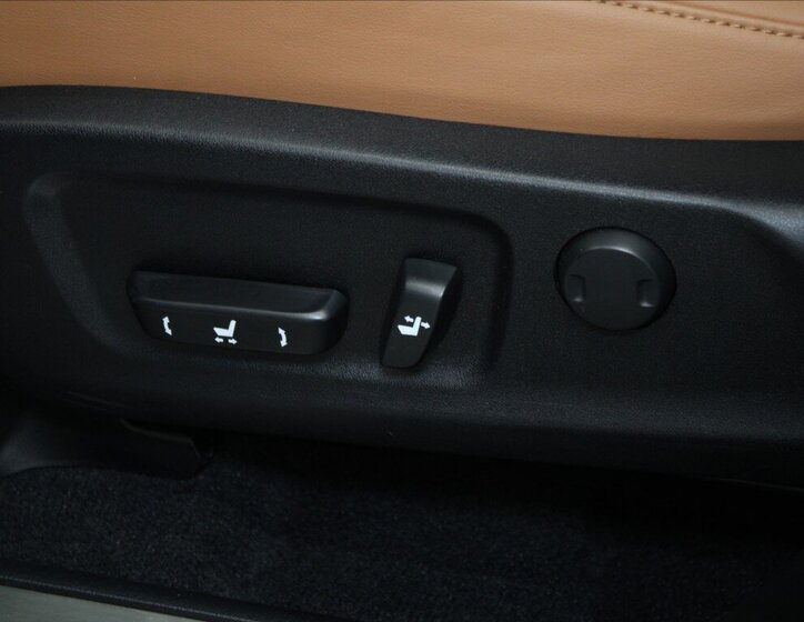 Lexus RX SUV / Terénní 2,0 l 175 kw