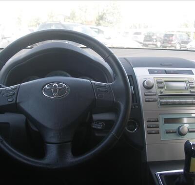 Toyota Corolla Verso 9