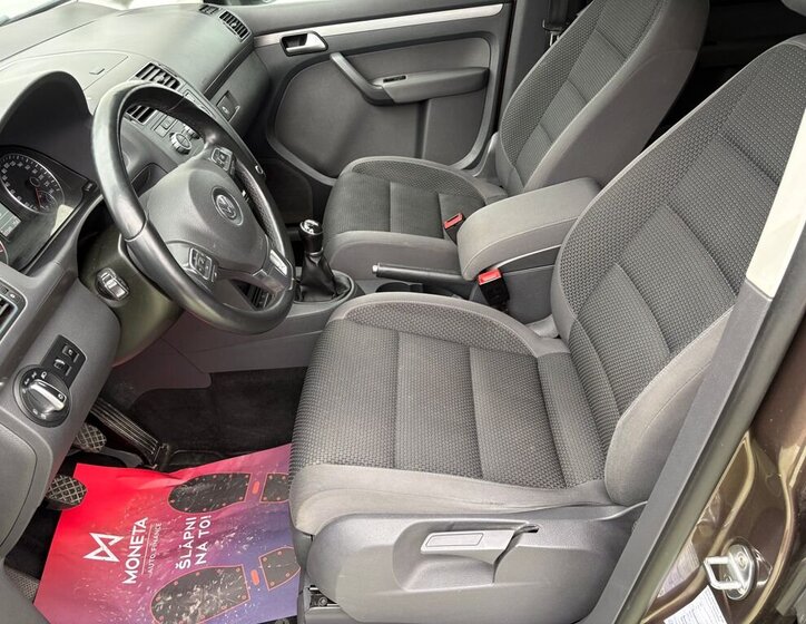 Volkswagen Touran MPV 1,6 l 77 kw