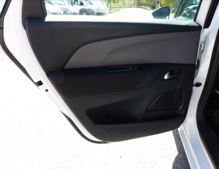 Citroën C4 Picasso MPV 1,2 l 81 kw