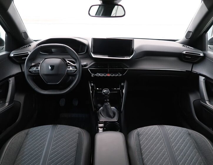 Peugeot 2008 SUV / Terénní 1,2 l 74 kw