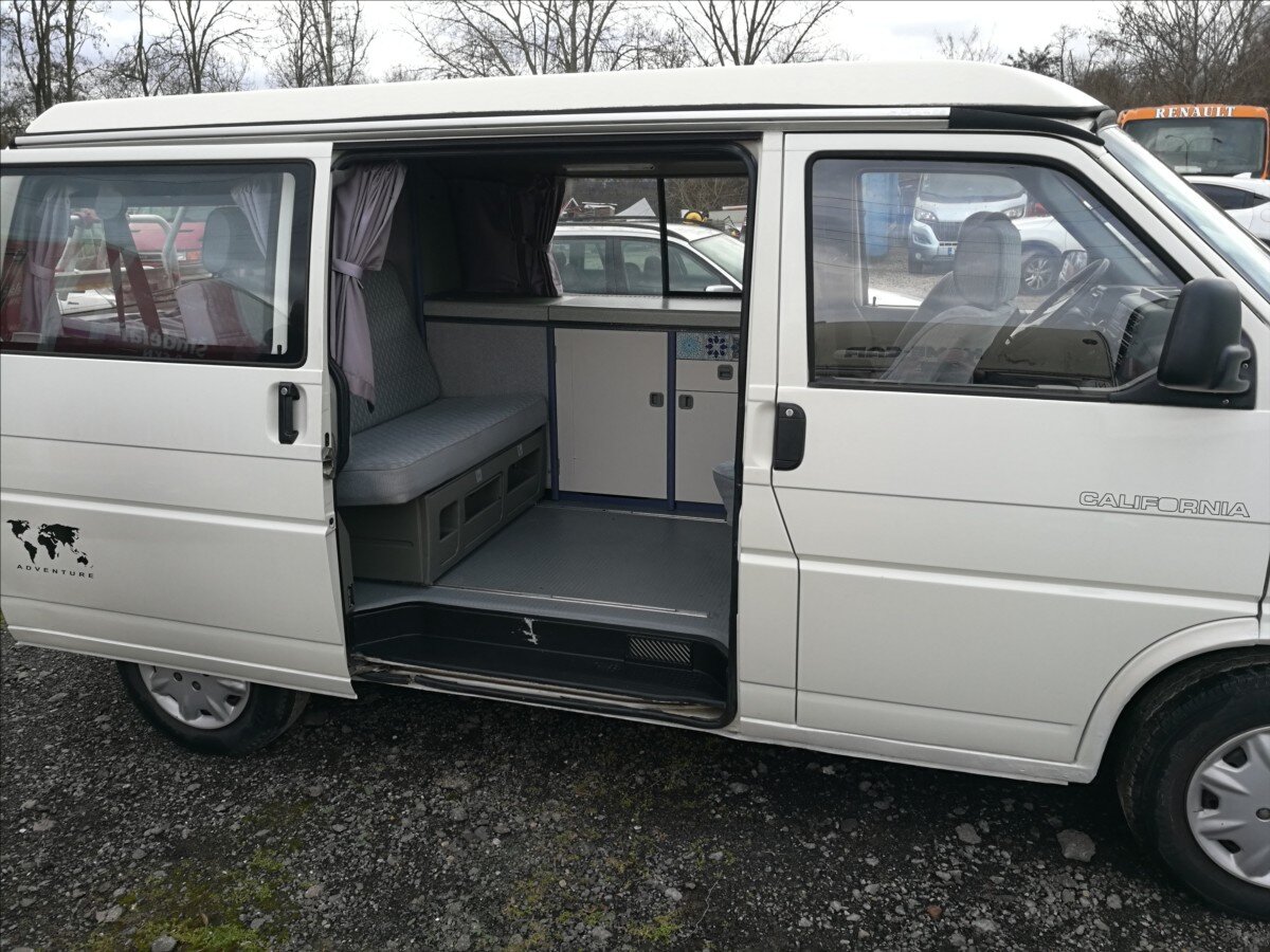 Volkswagen Ostatní Ostatní 2,4 l 57 kw