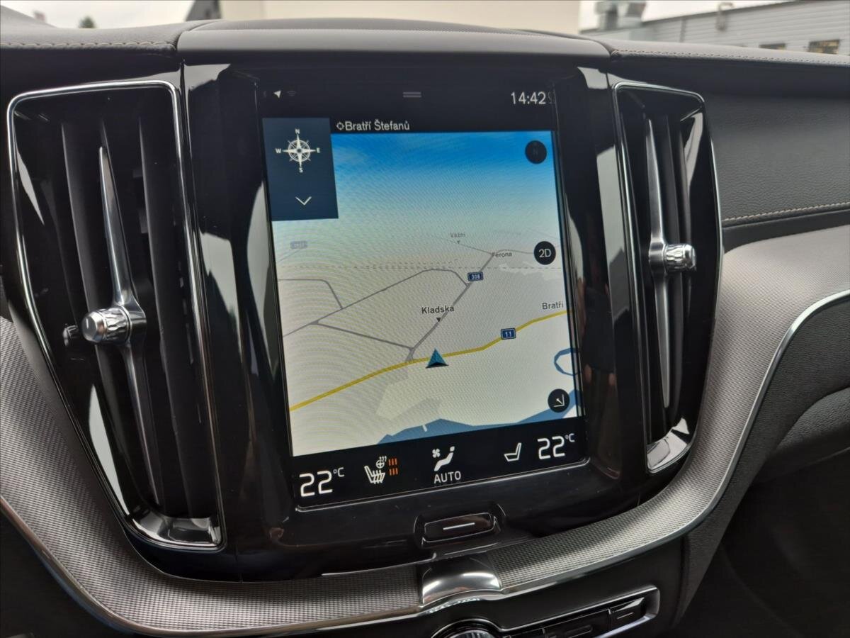 Volvo XC60 SUV 2,0 l 145 kw