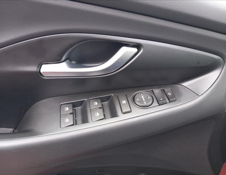 Hyundai i30 Hatchback 1,5 l 103 kw