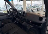 Mercedes-Benz Sprinter 17