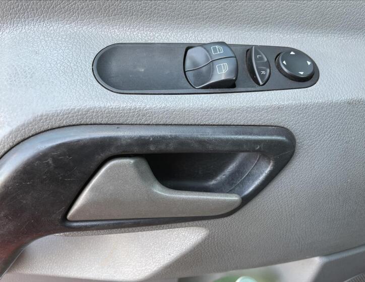 Volkswagen Crafter 12