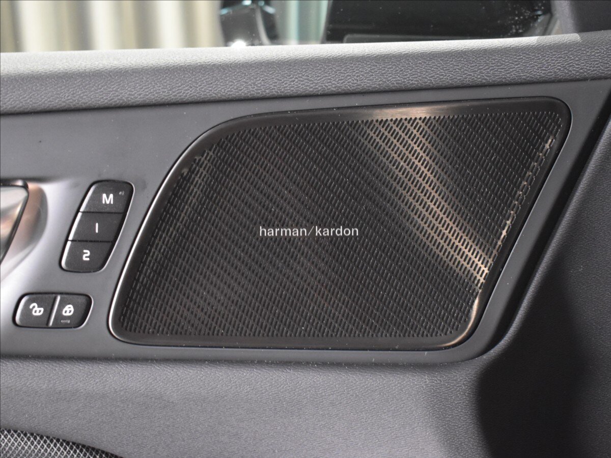 Volvo V60 Kombi 2,0 l 186 kw