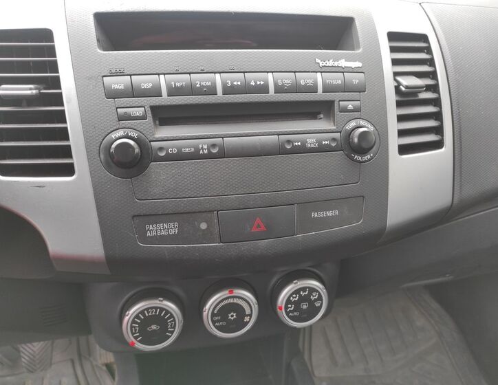 Mitsubishi Outlander 12