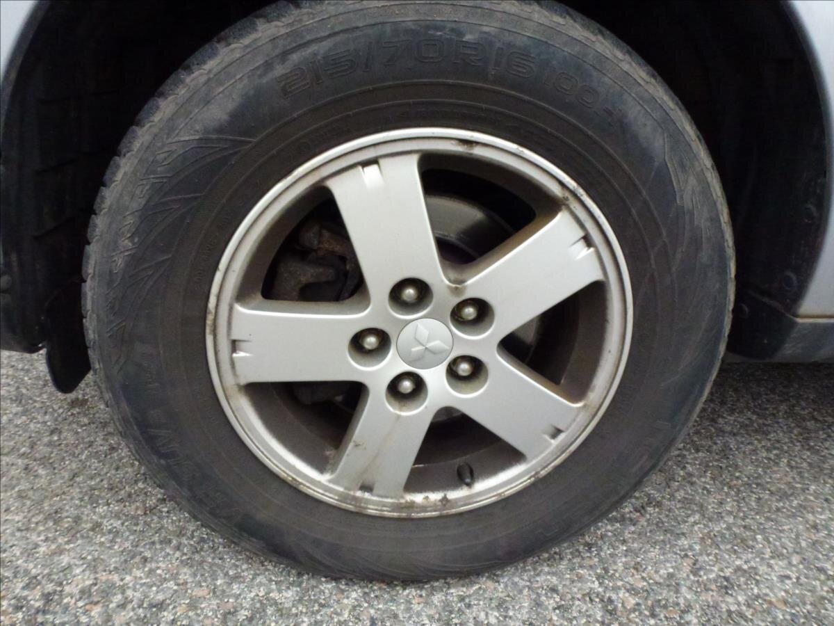 Mitsubishi Outlander SUV / Terénní 2,0 l 103 kw