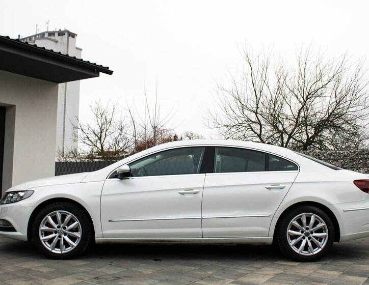Volkswagen CC 8