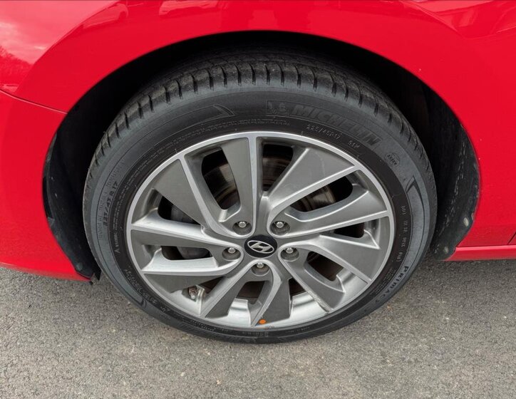 Hyundai i30 Kombi 1,4 l 103 kw