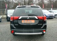 Mitsubishi Outlander 4