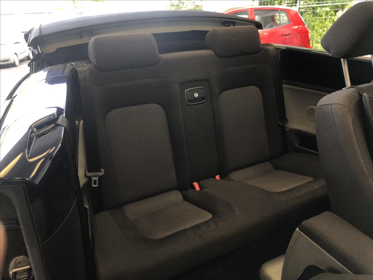 Volkswagen New Beetle