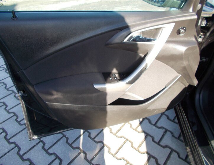 Opel Astra Sedan / Limuzína 1,4 l 103 kw