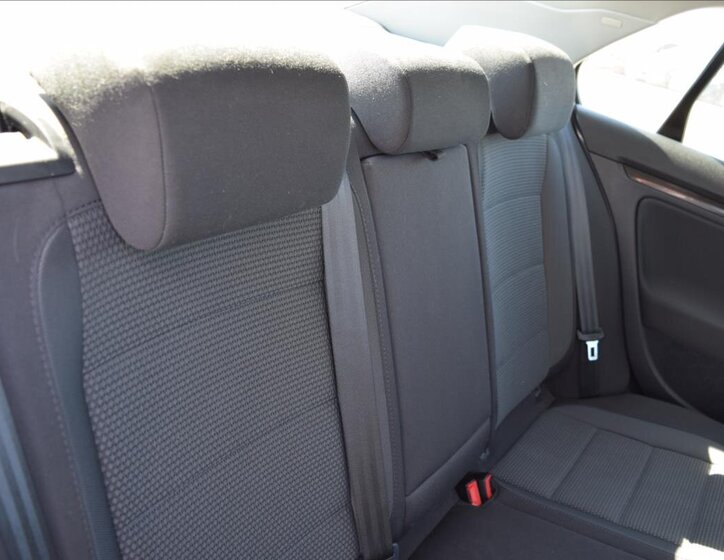 Volkswagen Jetta Kombi 1,4 l 90 kw