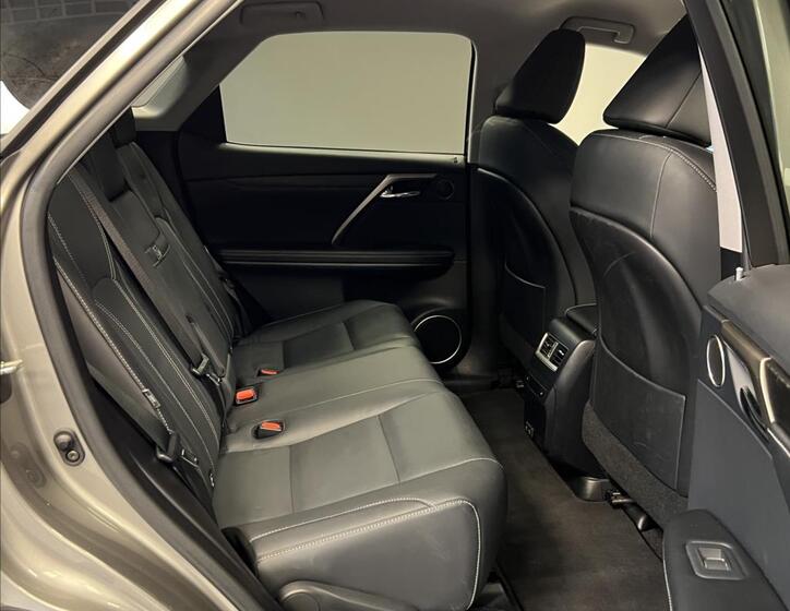Lexus RX 450h 10