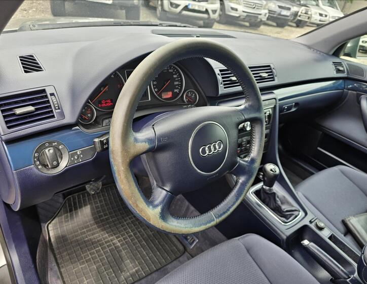 Audi A4 11