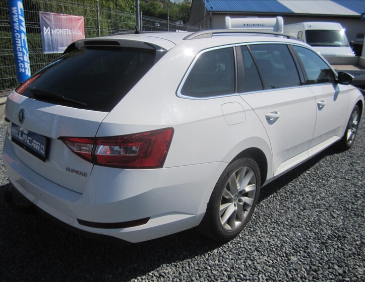 Škoda Superb 4