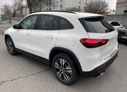 Mercedes-Benz GLA 4