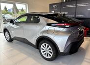 Toyota C-HR 5