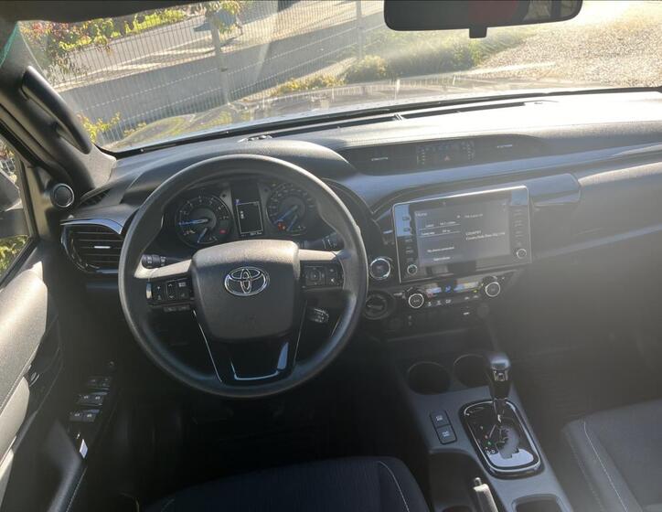 Toyota Hilux 12
