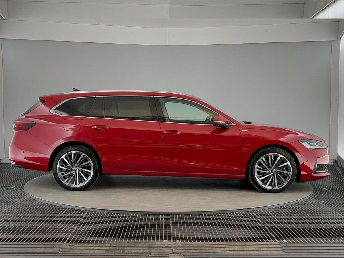 Škoda Superb Kombi 2,0 l 142 kw