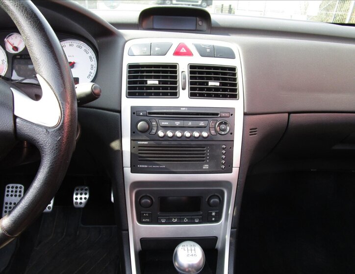 Peugeot 307 Kabriolet 2,0 l 100 kw